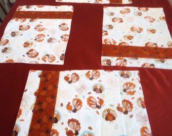 Thanksgiving P lace mats, Set of Four Turkey Trot Place mats, Handmade Quilted Place mats, Thanksgiving Linens, Thanksgiving Table Decor