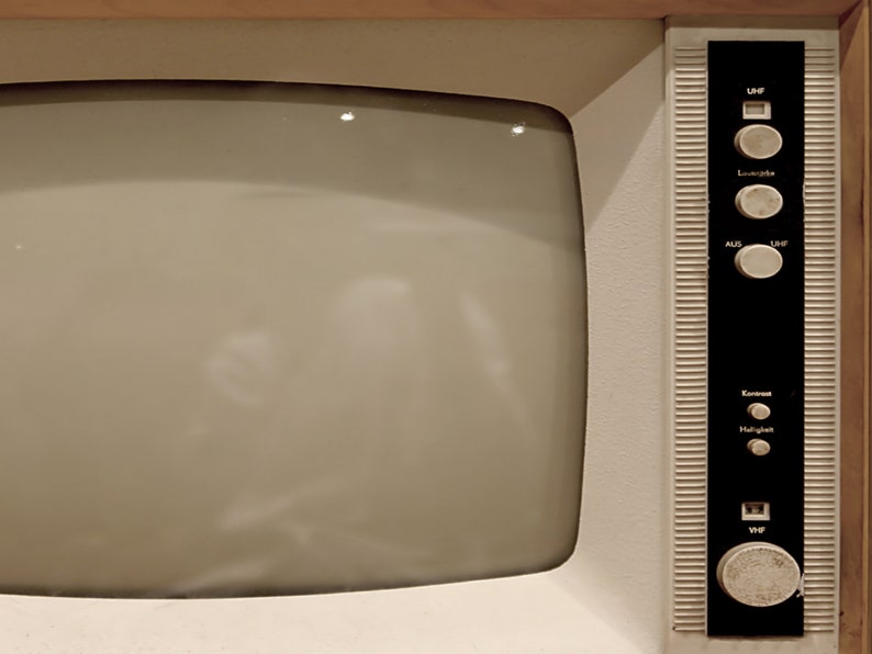 Vintage Samsung Frame TV Art, Blank Turned Off Retro Tv Photo, 529 Digital Download image 2