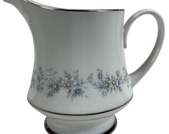 NORITAKE Marywood 2181 Creamer 4" H  8 oz Fine China Japan Platinum Trim