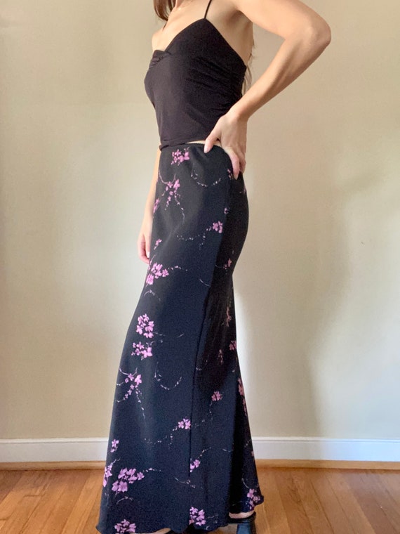 Black & pink floral maxi skirt - image 4