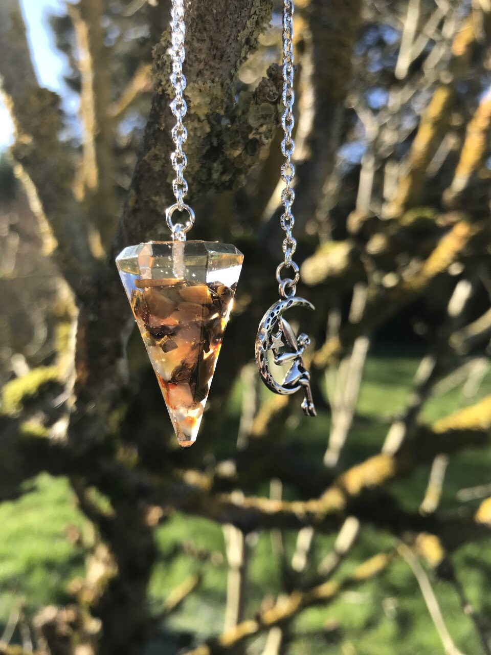 Pendule en Cornaline et Oeil de Tigre