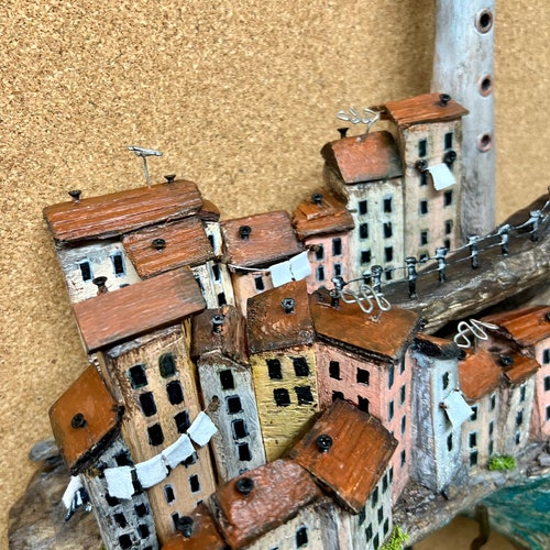 Key Board Bella Italia Wooden House shops Hacking Driftwood Type Key Holder Coat Hook Wall Relief