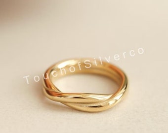 Brass Ring, Dainty Ring, Stacking Ring, Slight Twist Ring, Simple Ring, Classic Ring, Twisted Ring, Waterproof Ring Woman ring