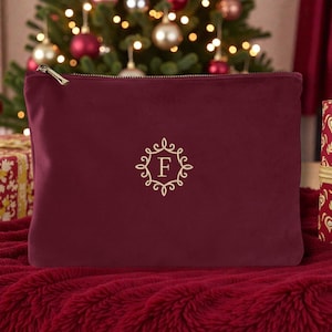 Pochette Velluto Rubino Personalizzata • Limited Edition • Monogramma Oro • Beauty Case Ricamato • Regalo Donna Natale