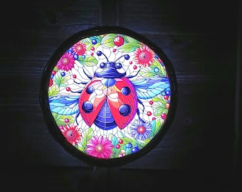 Lampa solarna witrażowa z efektem biedronki zasilana energią słoneczną, dekoracja ogrodowa na zewnątrz