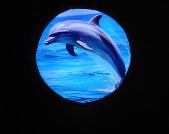 Obraz na zewnątrz z delfinem w formie lampy solarnej do ogrodu