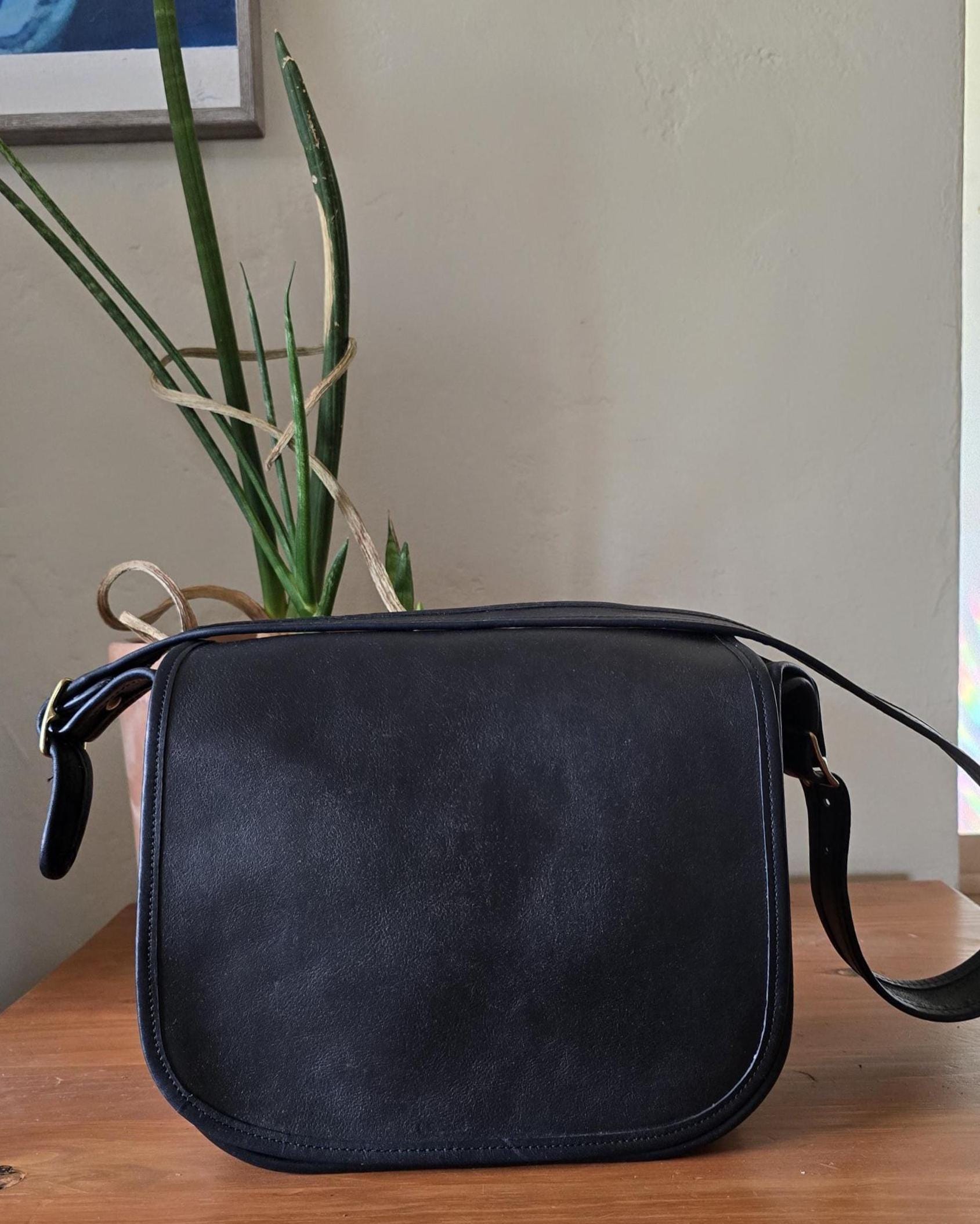 バッグ COACH Vintage Leather Black Shoulder Bag COACH Vintage Black Leather Large Sidepack Saddlebag Crossbody