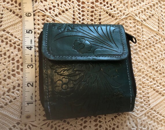 Green Tooled Leather Wallet Purse Made in Paraguay - image 7