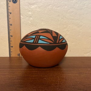 Small Redware Polychrome Seed Pot Made in Acoma Pueblo, Signed KL, 3 Inch Diameter