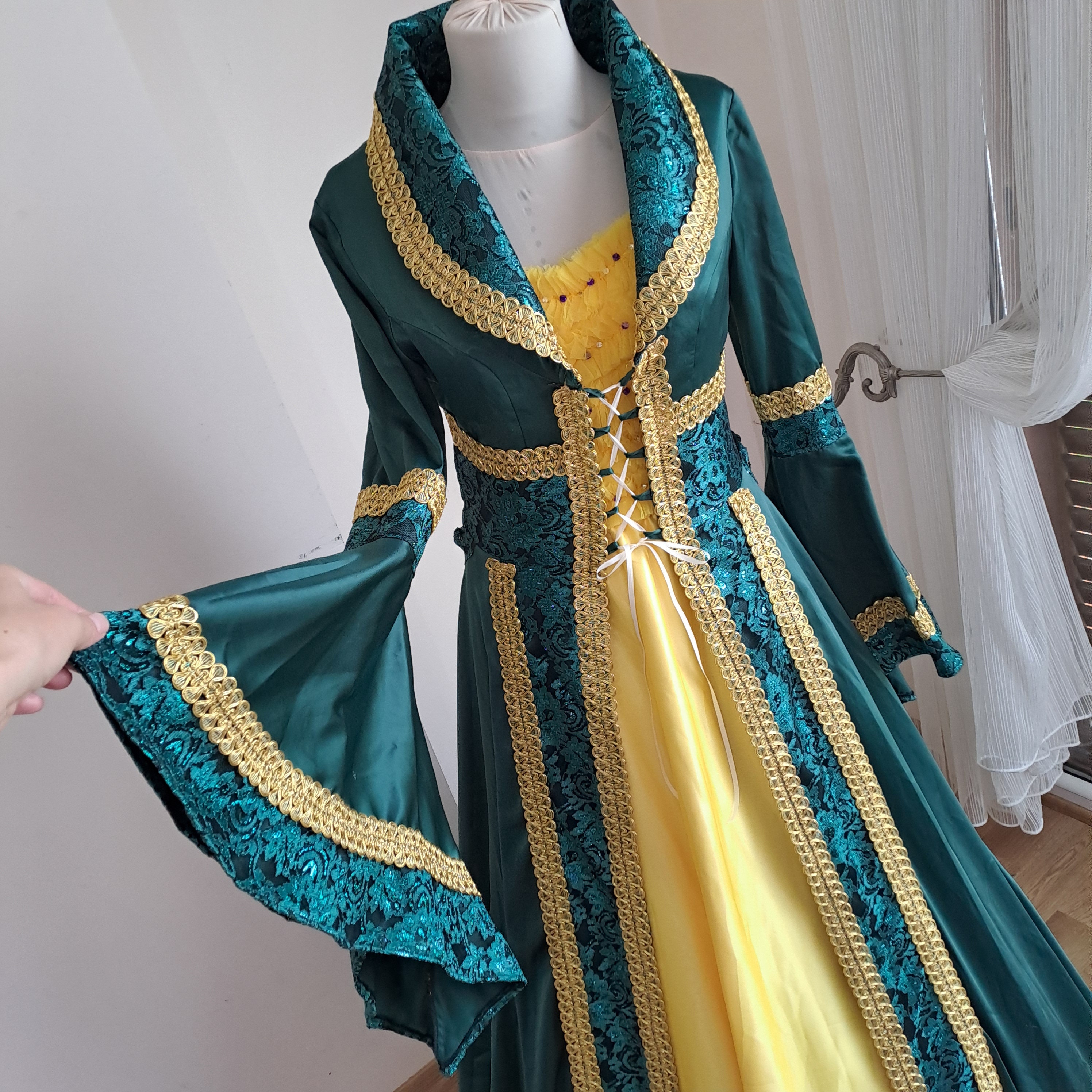 ヴィンテージ エメラルドグリーン オスマン ドレス：トルコ