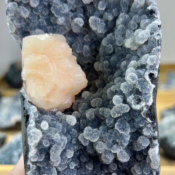 Chalcedony Geode - Etsy