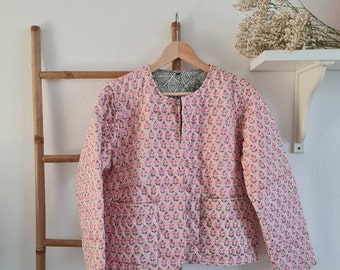 Reversibel gesteppte Sommer-Baumwolljacke | Bomberjacke aus Baumwolle | Florale Jacke | Boho rosa Jacke