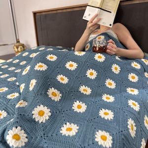 King Size Daisy Blanket, CUSTOM MADE, Baby Shower Gift, Crochet Stroller, Granny Throw, Handmade Nursery Decor, Daisy Lovers Gift