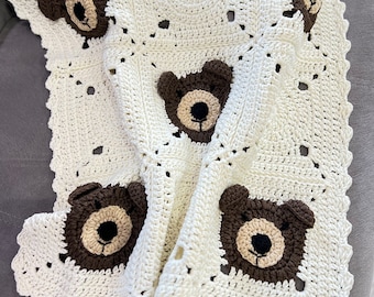 Heirloom Baby Blanket, Teddy Bear Baby Wrap Blanket, Crochet Animal Stroller, Baby Shower Gift, Unique Nursery Decor, Coton Soft Throw