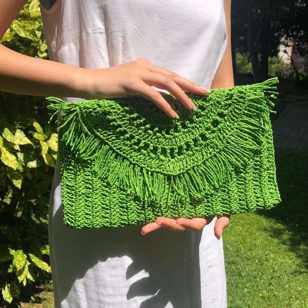 Green Raffia Foldover Clutch, Natural Straw Bag, Ecofriendly Women Accesory, Fashion Gift for Women, Elegant Summer Clutch for Girls