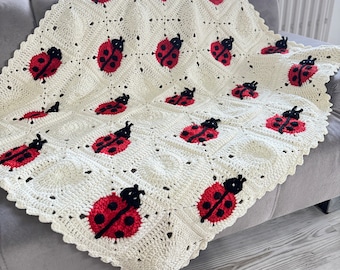 Heirloom Baby Blanket, Ladybug Baby Wrap Blanket, Crochet Animal Stroller, Baby Shower Gift, Unique Nursery Decor, Coton Soft Throw