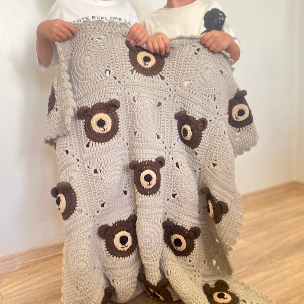 Handmade Teddy Bear Blanket, Crochet Animal Stroller, Soft Coton Baby Shower Gift, Cozy Christmas Gift, Unique Granny Toddler, Nursery Decor