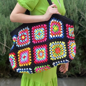XXL Crochet Granny Bag, Black Afghan Shoulder bag, Cotton Boho Tote Bag, Everyday Retro Bag, Vintage Style Hippie Bag, Square Hobo Bag, Gift