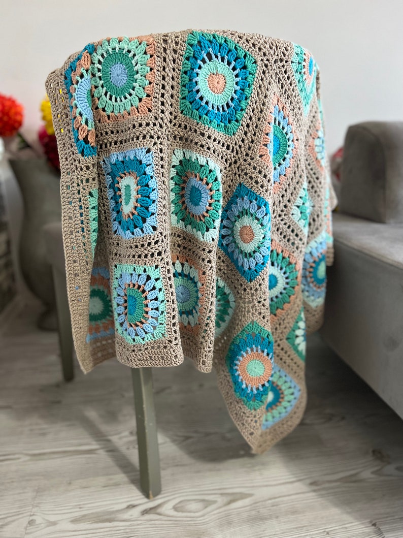 COPERTA FATTA A mano in lana acrilica morbidissima beige e marrone EUR 150,00 - IT