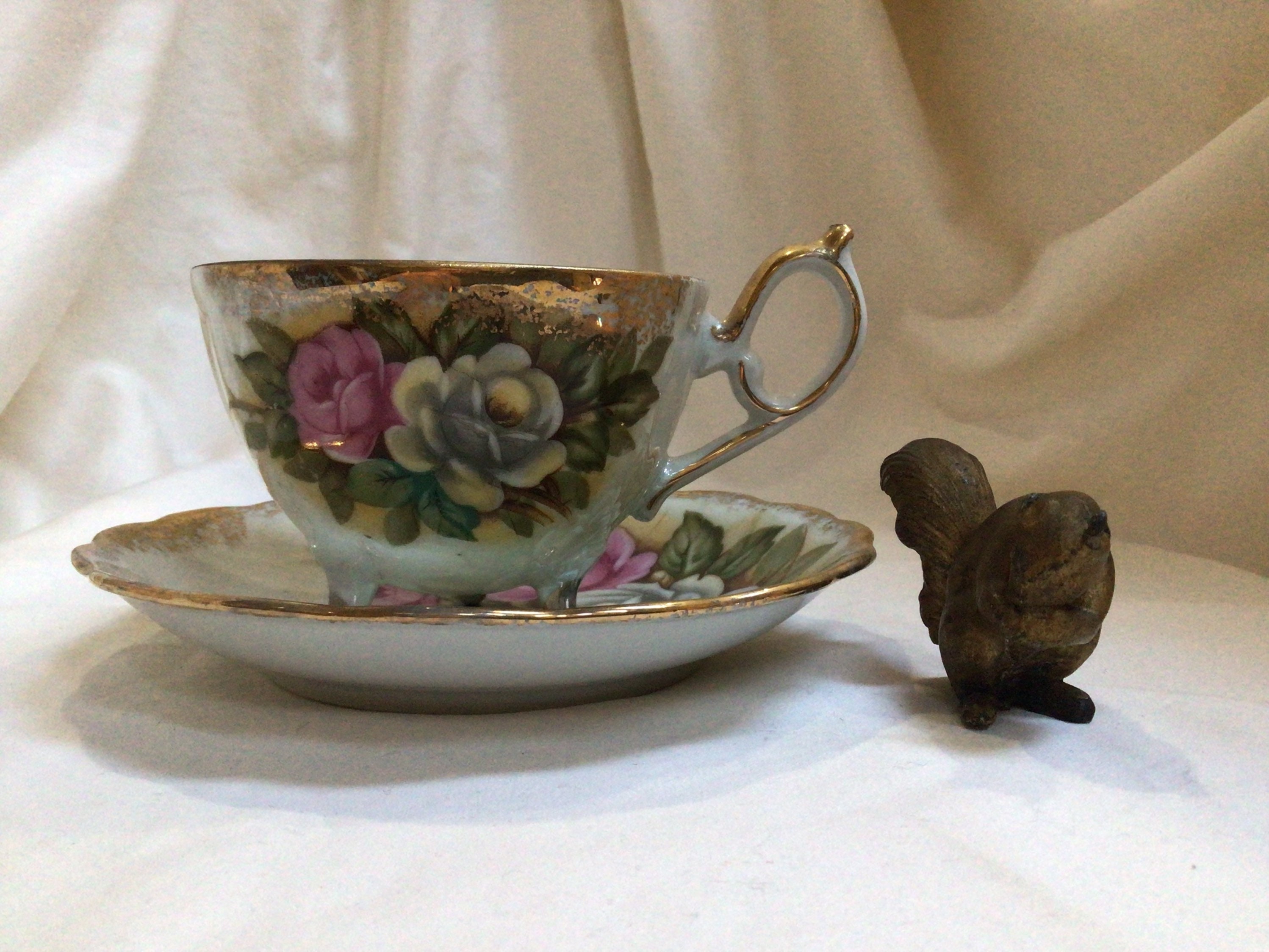 Taza de té / platillo de lustre nacarado vintage