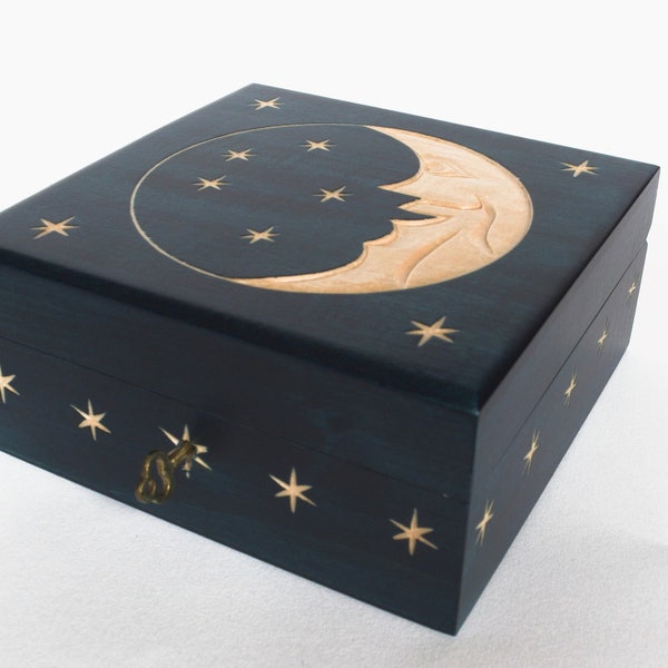 Large handmade Lockable Wooden Box/ Box with Moon and Stars/ Keepsake Box/ Jewellery Box/ Trinket Box/ Small Storage Box