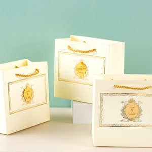 Elegant Wedding Welcome Bags: Custom Favor Gift Bags