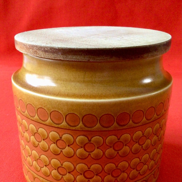 Hornsea Pottery vintage ceramic wooden lidded canister 110mm. tall with brand new seal by John Clappison