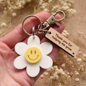 Thank You For Helping Me Grow, Flower Keyring, Teacher, Teaching Assistant Gift