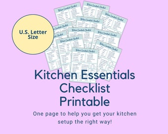 Puede incluir: Una lista de verificación de artículos esenciales de cocina imprimible en tamaño carta de EE. UU. La lista de verificación está impresa en papel azul claro con un patrón de lunares blancos. El texto "Kitchen Essentials Checklist" está impreso en texto azul oscuro. El texto "Printable" está impreso en texto azul oscuro debajo del título de la lista de verificación. El texto "One page to help you get your kitchen setup the right way!" está impreso en texto azul oscuro debajo del título de la lista de verificación.