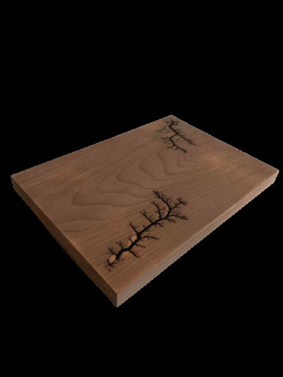 Planche à Découper Carré avec Lichtenberg