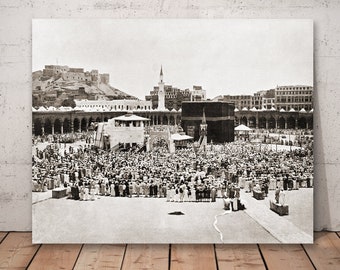 Mecca photograph 1880s, pilgrims around the Kaaba, Islamic art, Islam gift, Muslim prayers, Muslim Pilgrimage, Holy Places, Arabian art.