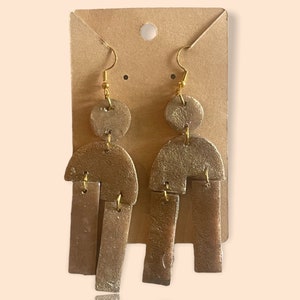 Gold geometric dangle earrings