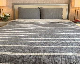 Cozy Striped Muslin Blanket, 100% Cotton Muslin Comfort Bedspread, Made in Turkey, 4 Layers Soft Gauze Blanket for All Seasons, Anthracite