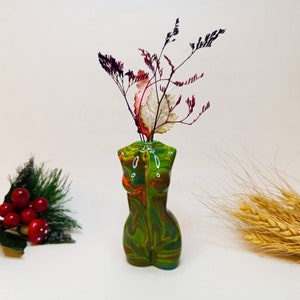 Handmade Ceramic Female Body Vase: Minimalist Dried Flower Sculpture