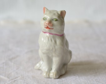 Small white cat figurine | vintage piggy bank