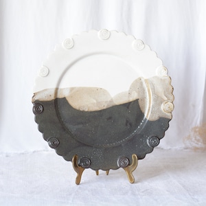 Plato grande para servir/plato para pasteles en blanco y negro