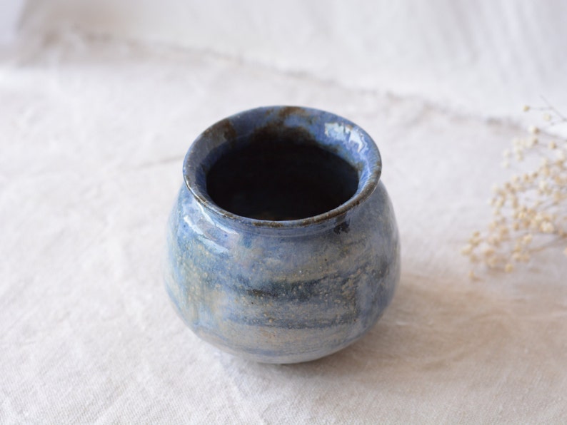 Blue shades round vase art ceramics image 3