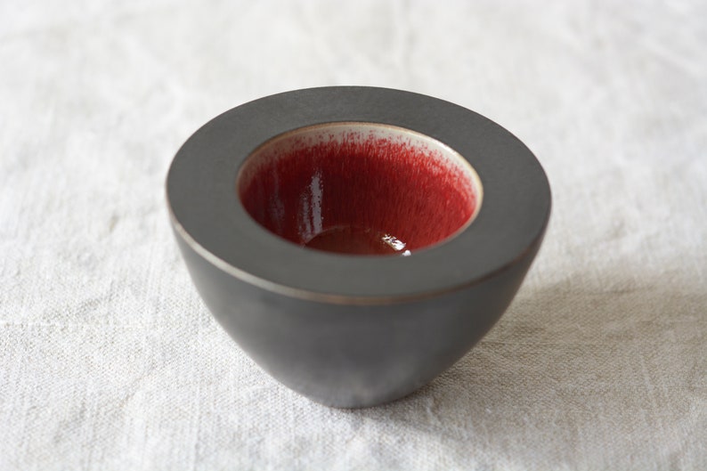 Small asian dishes minimalist black and red pottery 3 pieces image 10