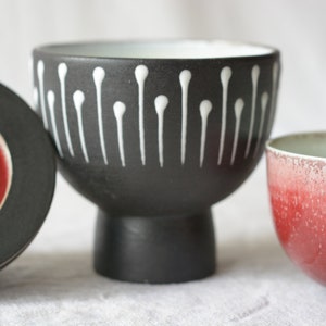 Small asian dishes minimalist black and red pottery 3 pieces image 7
