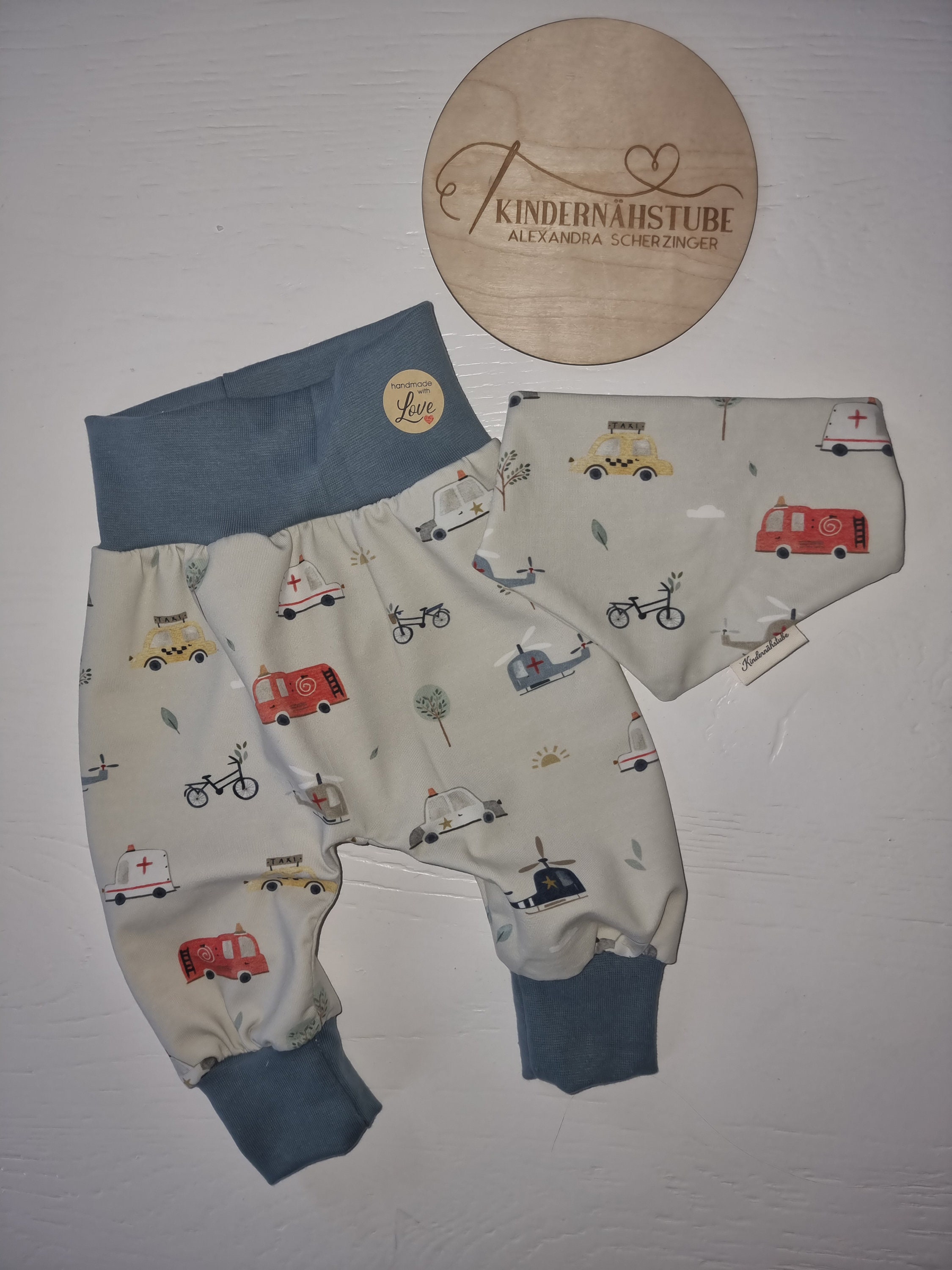 Bloomers Growing with Child and Scarf / Car / Police / Fire Brigade