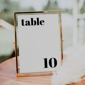 Numéro de table de mariage élégant et tendance, numéro de table noir, modèle de carte de numéro de table minimaliste | VÉRO