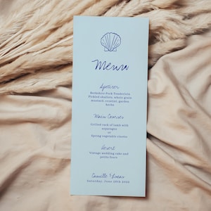 Menu de mariage bord de mer, Modèle Méditerranée à imprimer, Thème plage bleu pastel, Mariage d'été, Menu de Mariage Moderne | ROMEO