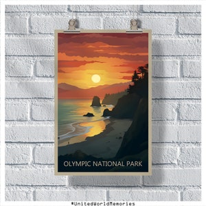Könnte beinhalten: Ein Vintage-Reiseposter mit einem malerischen Sonnenuntergang über dem Meer mit einer felsigen Küste und einer Silhouette von Bäumen. Der Text "Olympic National Park" ist unten auf dem Poster gedruckt.