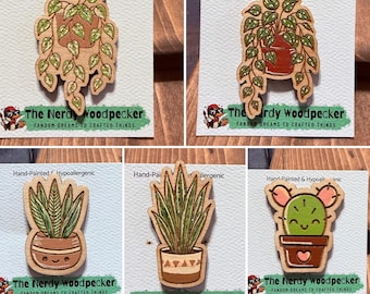 HOUSEPLANT LOVER Wood Pin — Hand-Painted | Plant Lover Gifts | Houseplant Gift Ideas | Plant Mom Gift | Plant Dad Gift | Plant Parent Gifts