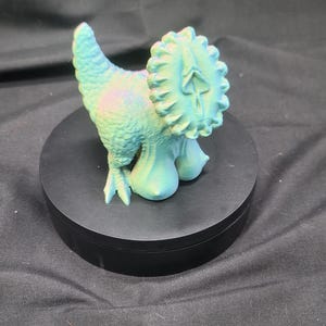 3D Printed Clitoraptor: Feminist Dinosaur Art
