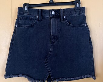 Madewell distressed Skirt Size 26