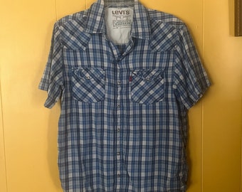 Vintage Levi’s Pearl Snap Men’s Medium Plaid Short Sleeve Shirt
