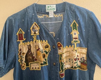 Vintage Cat Embroidered denim women’s medium button up with cats and birdhouses