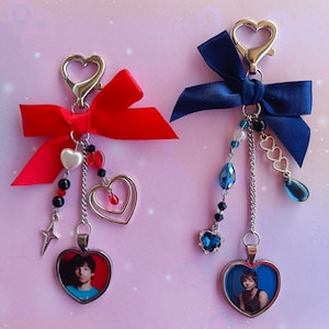 Louis Tomlinson keychain, Louis Tomlinson bag charm, Louis Tomlinson merch, Louis Tomlinson gifts, beaded bag charm, Louis Tomlinson jewelry