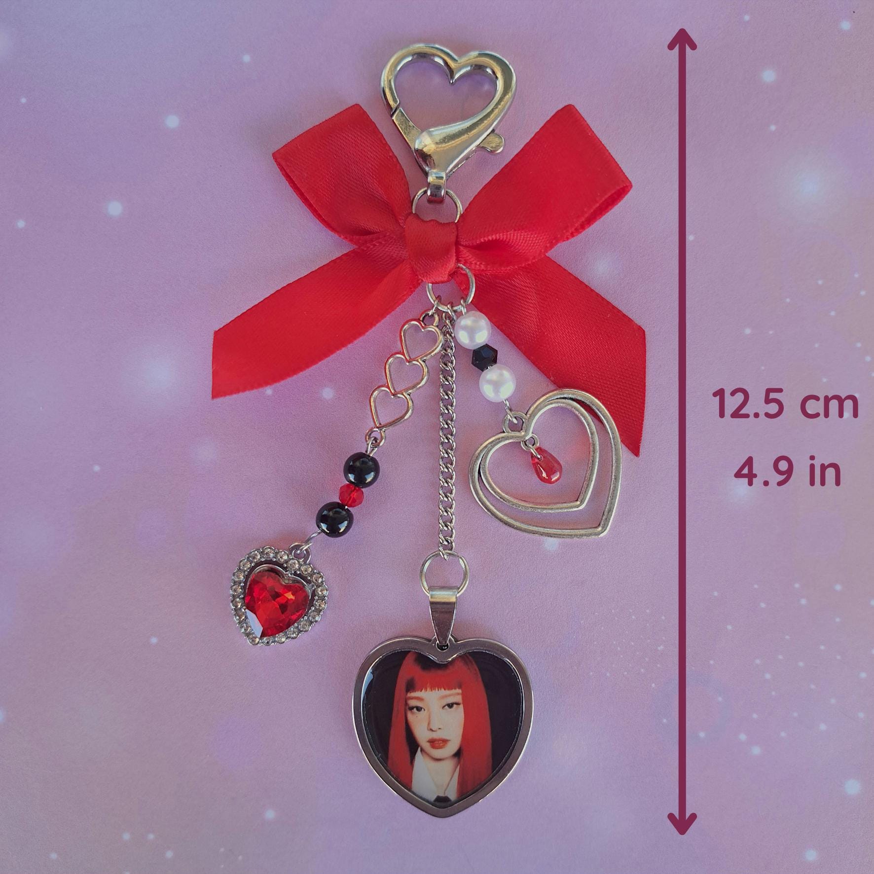BLACKPINK Jennie 缶バッジ　ヘアゴム Jennie Keychain, Jennie Bag Charm, Jennie Merch, Jennie Keyring